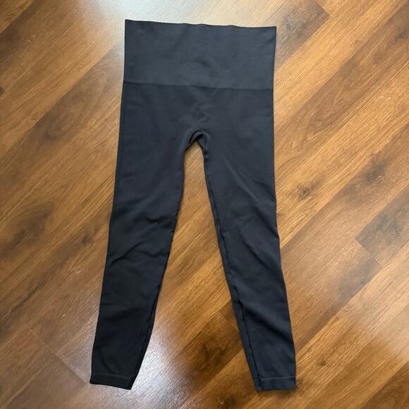 Spanx High Rise Seamless Leggings Black Casual Minimalist Athleisure Sz Large - Picture 3 of 8